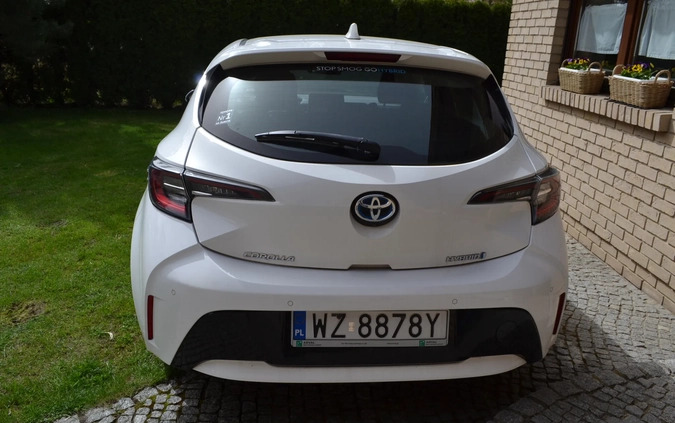 Toyota Corolla cena 74899 przebieg: 128400, rok produkcji 2020 z Strzelno małe 106